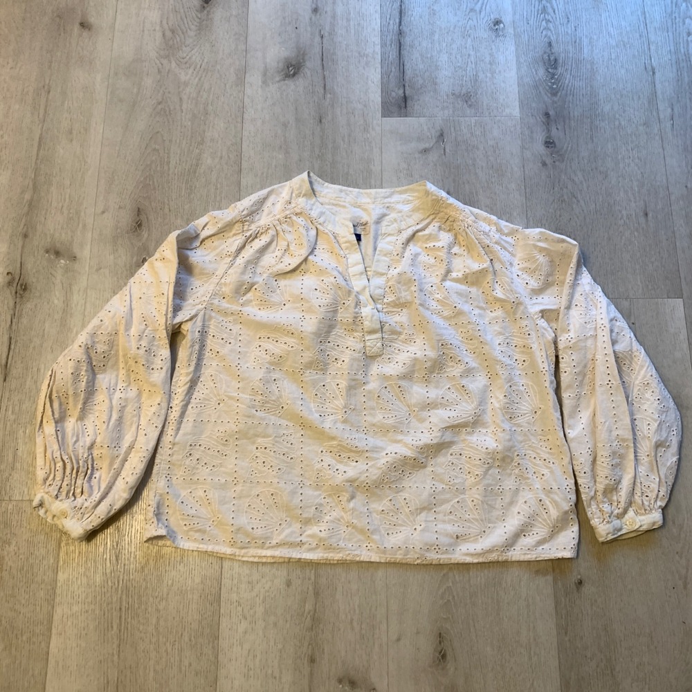 Universal Thread Womes Small White Long Sleeve Eyelet Popover Blouse‎